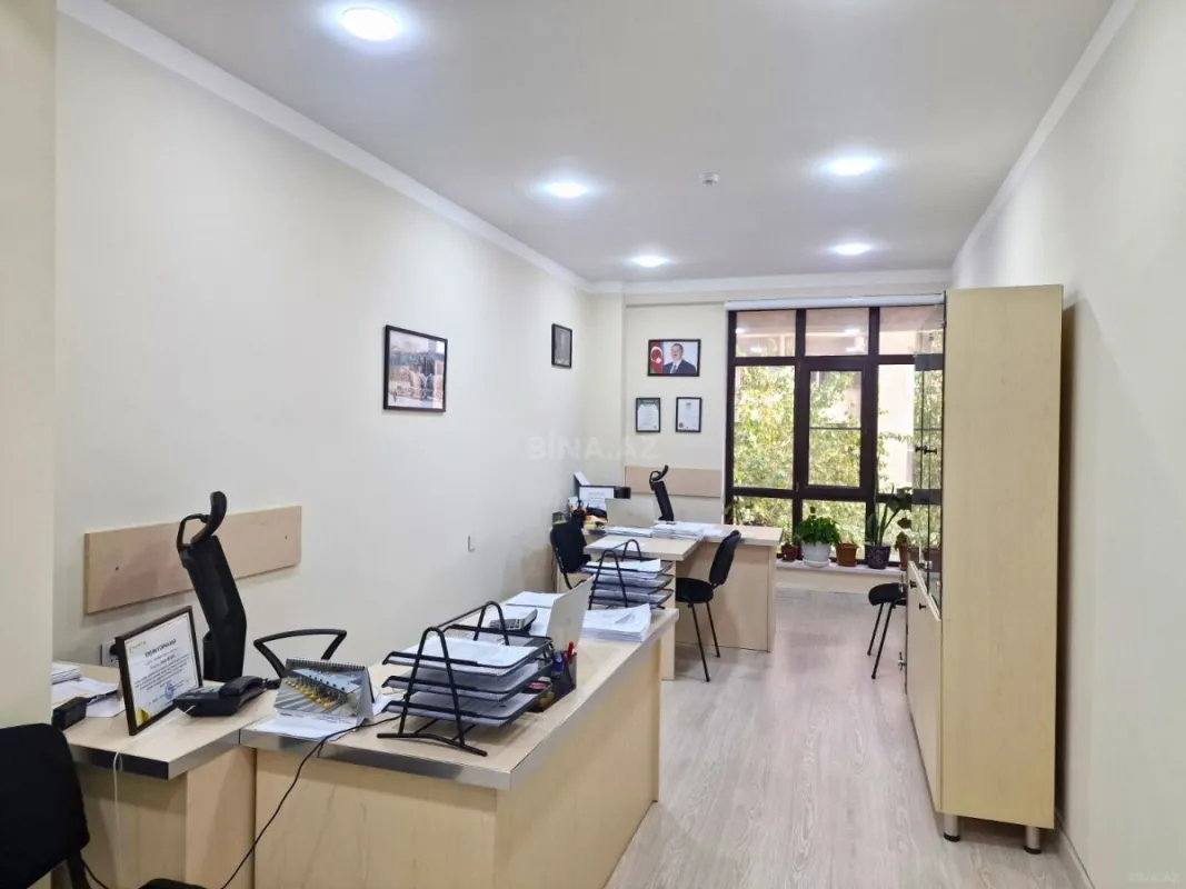 Kirayə verilir 11 otaqlı ofis 480 m²