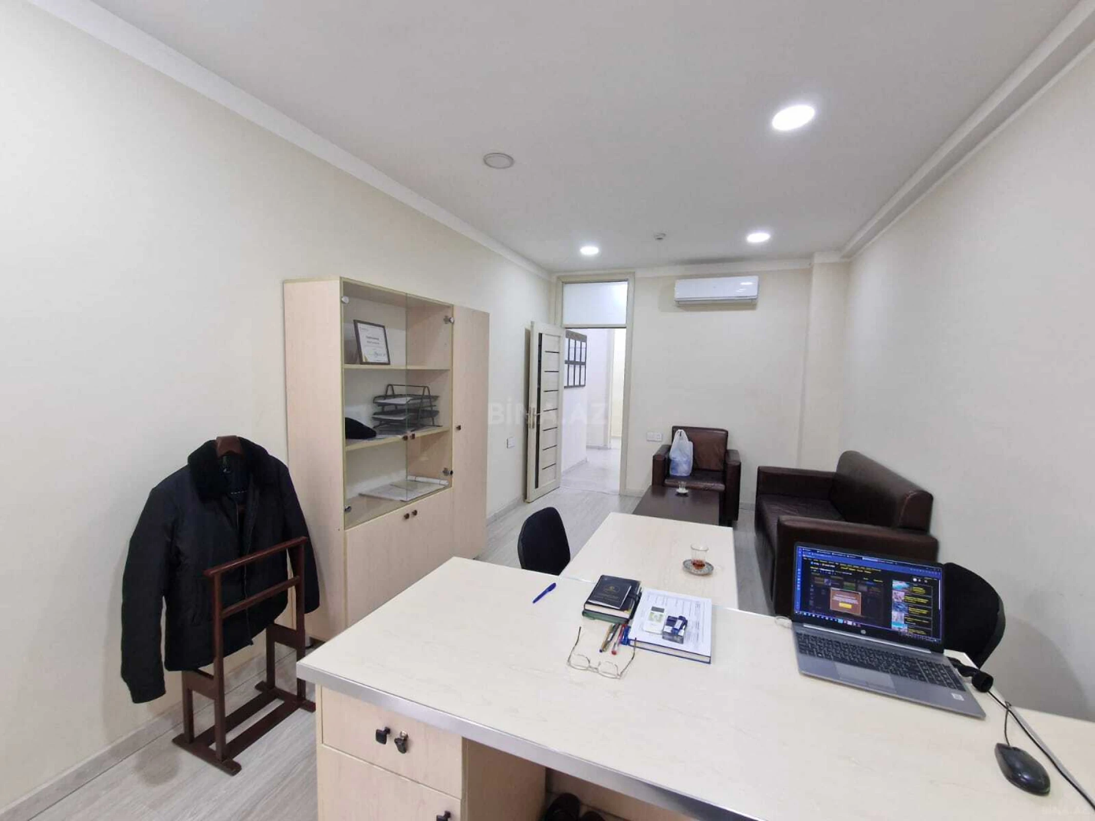 Kirayə verilir 11 otaqlı ofis 480 m²