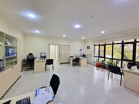 Kirayə verilir 11 otaqlı ofis 480 m²