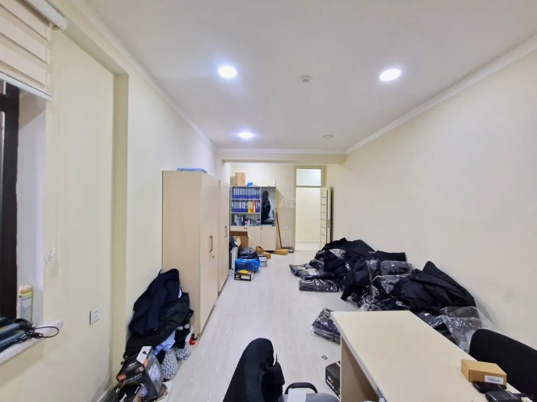 Kirayə verilir 11 otaqlı ofis 480 m²