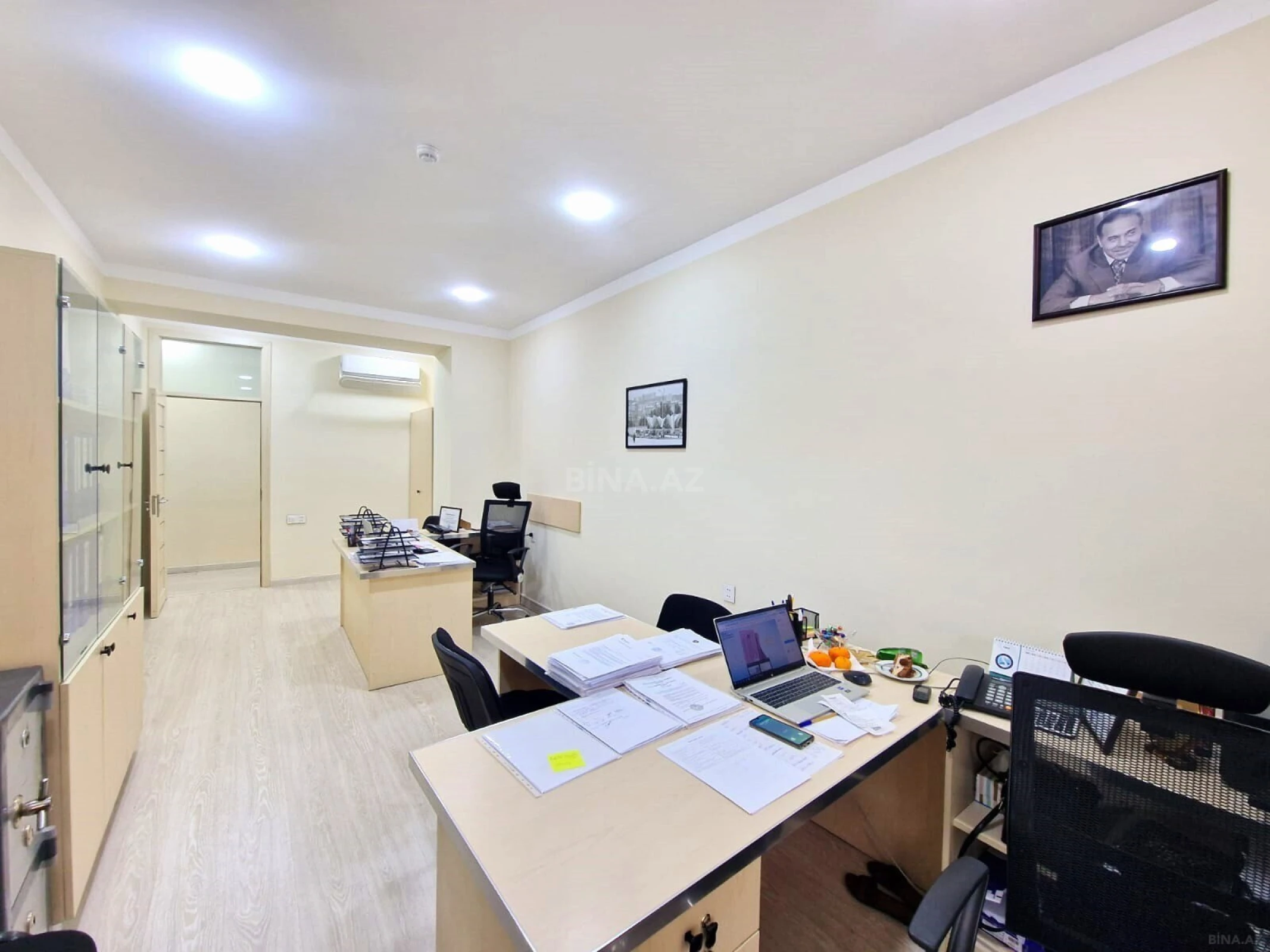 Kirayə verilir 11 otaqlı ofis 480 m²