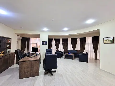 Kirayə verilir 11 otaqlı ofis 480 m²