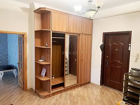Kirayə verilir 2 otaqlı mənzil 90 m²