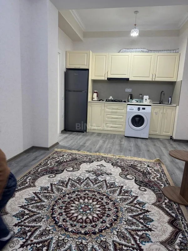 Kirayə verilir 3 otaqlı mənzil 77 m²