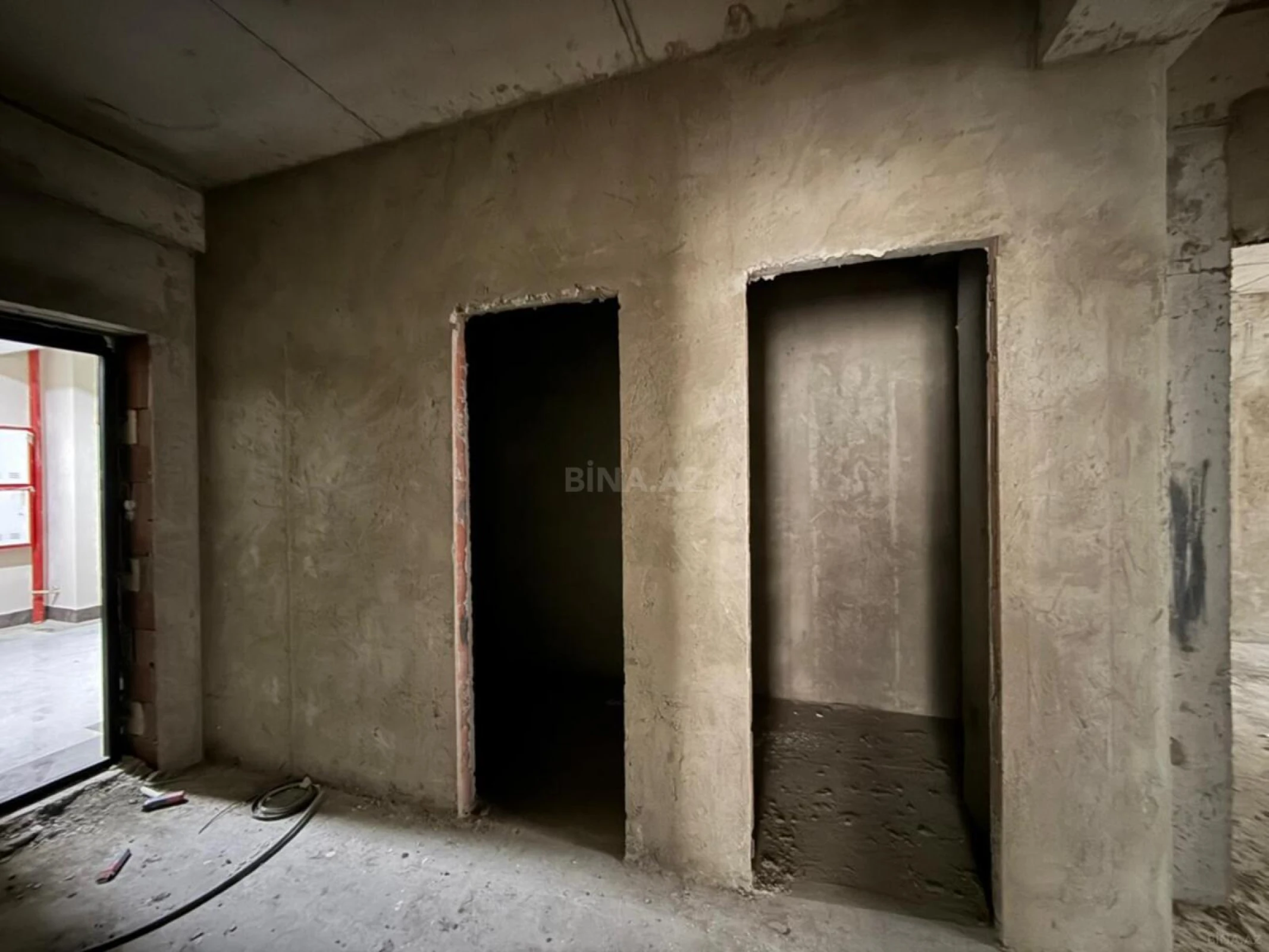 Satılır 4 otaqlı mənzil 149 m²