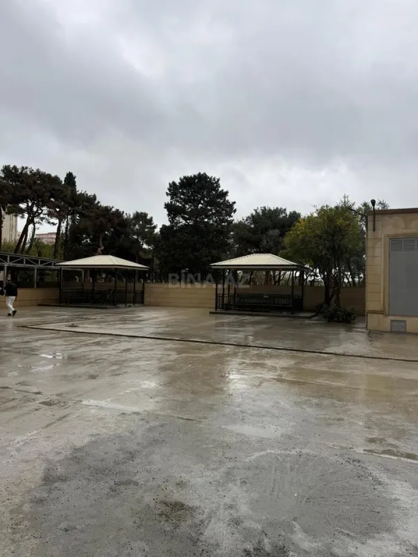 Satılır 4 otaqlı mənzil 149 m²