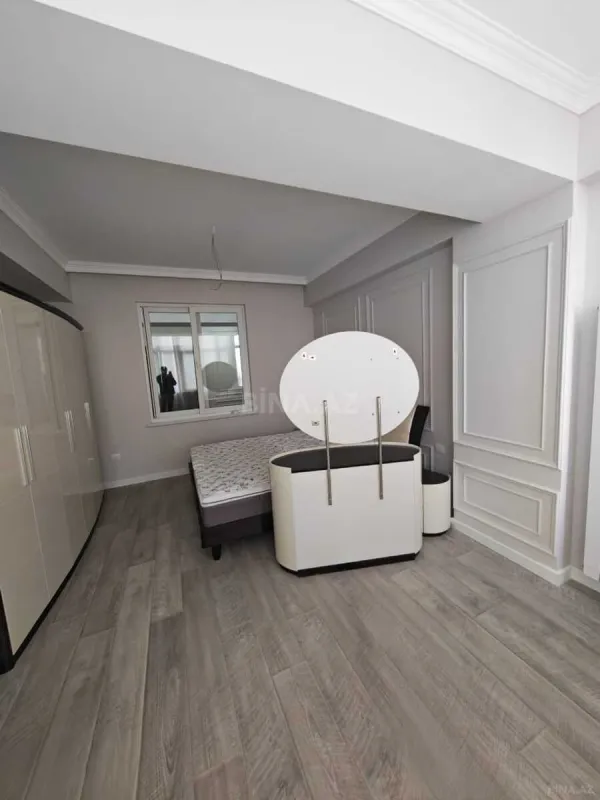 Satılır 3 otaqlı mənzil 112 m²