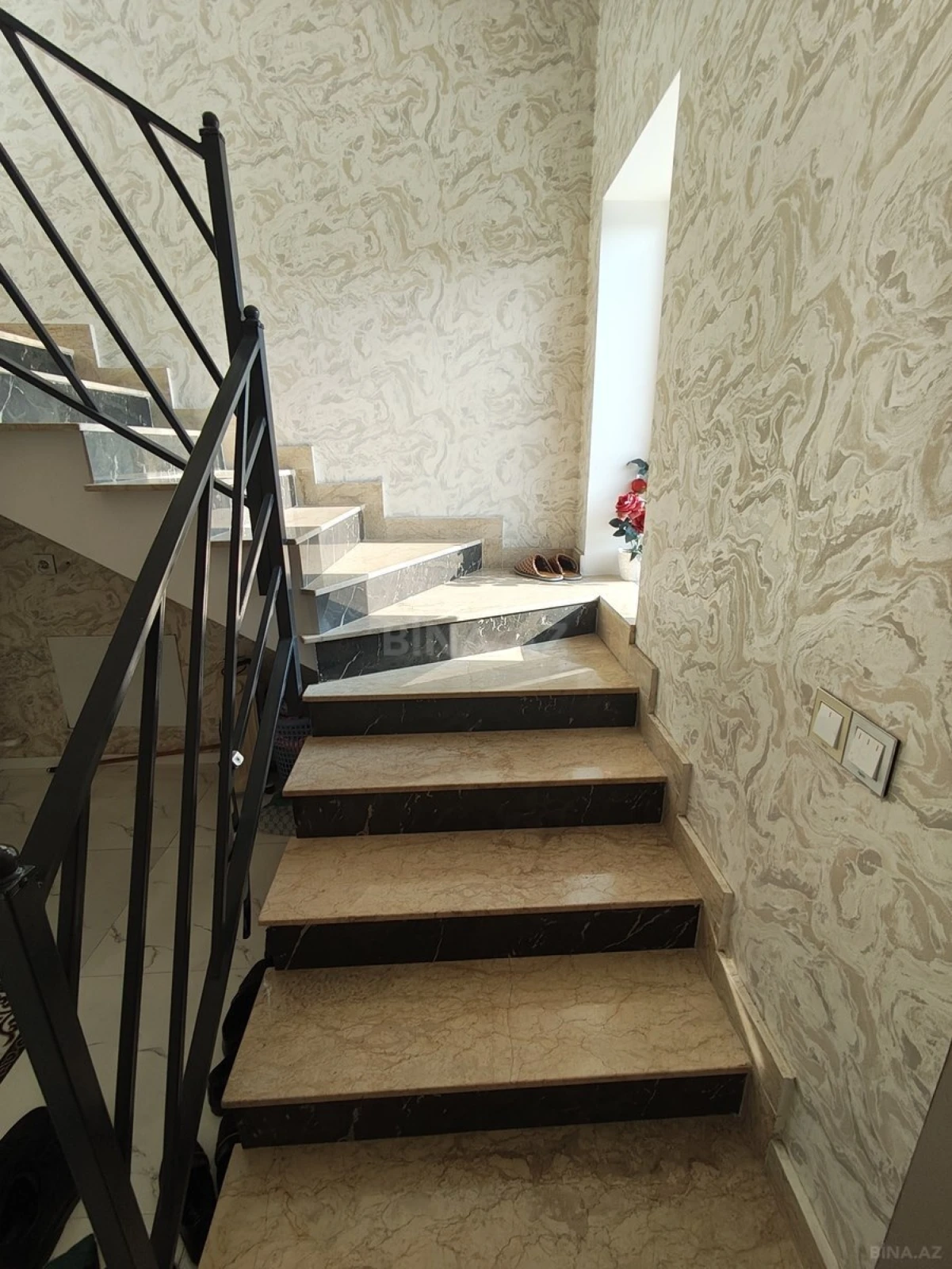 Satılır 4 otaqlı həyət evi 115 m²