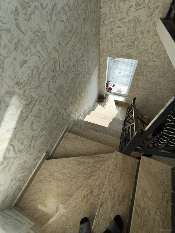 Satılır 4 otaqlı həyət evi 115 m²