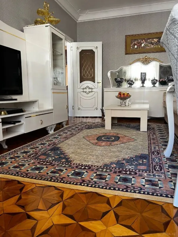 Satılır 3 otaqlı mənzil 70 m²