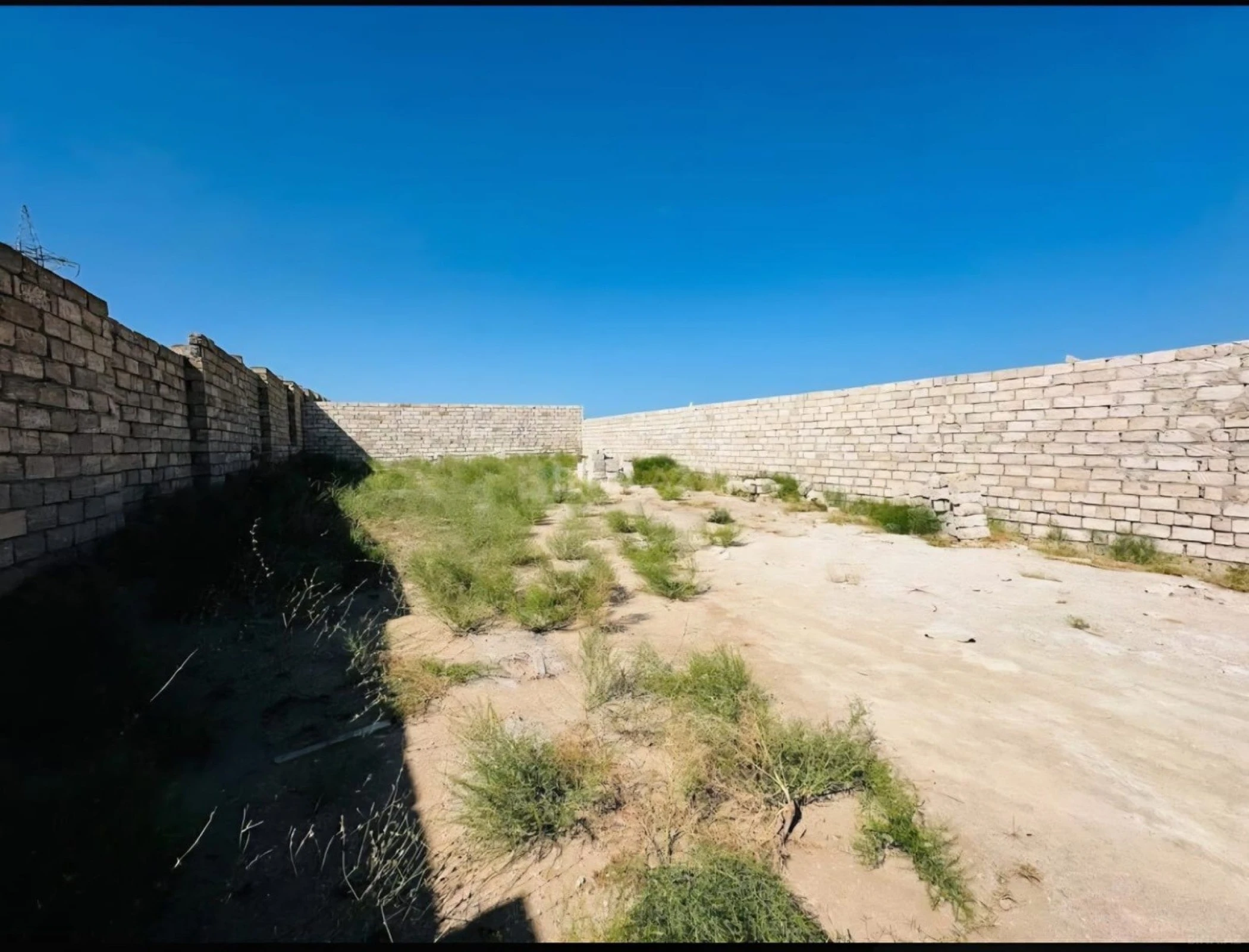 Satılır torpaq sahəsi 4 m²