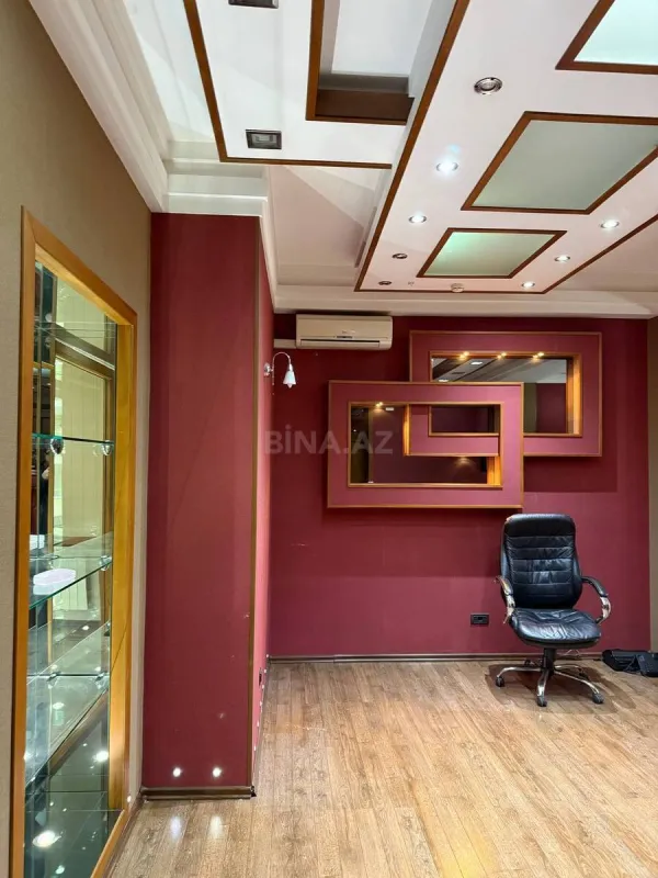 Kirayə verilir 7 otaqlı ofis 300 m²
