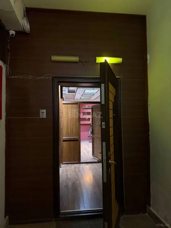 Kirayə verilir 7 otaqlı ofis 300 m²