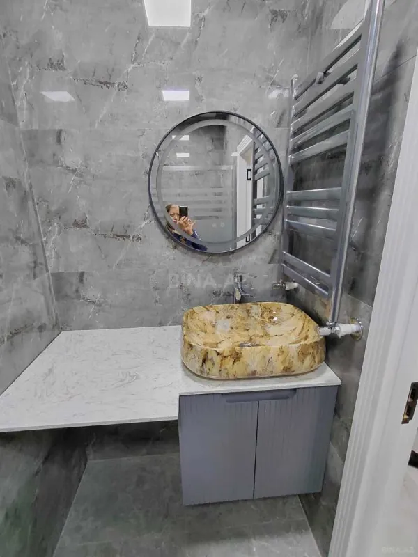 Satılır 2 otaqlı mənzil 60 m²