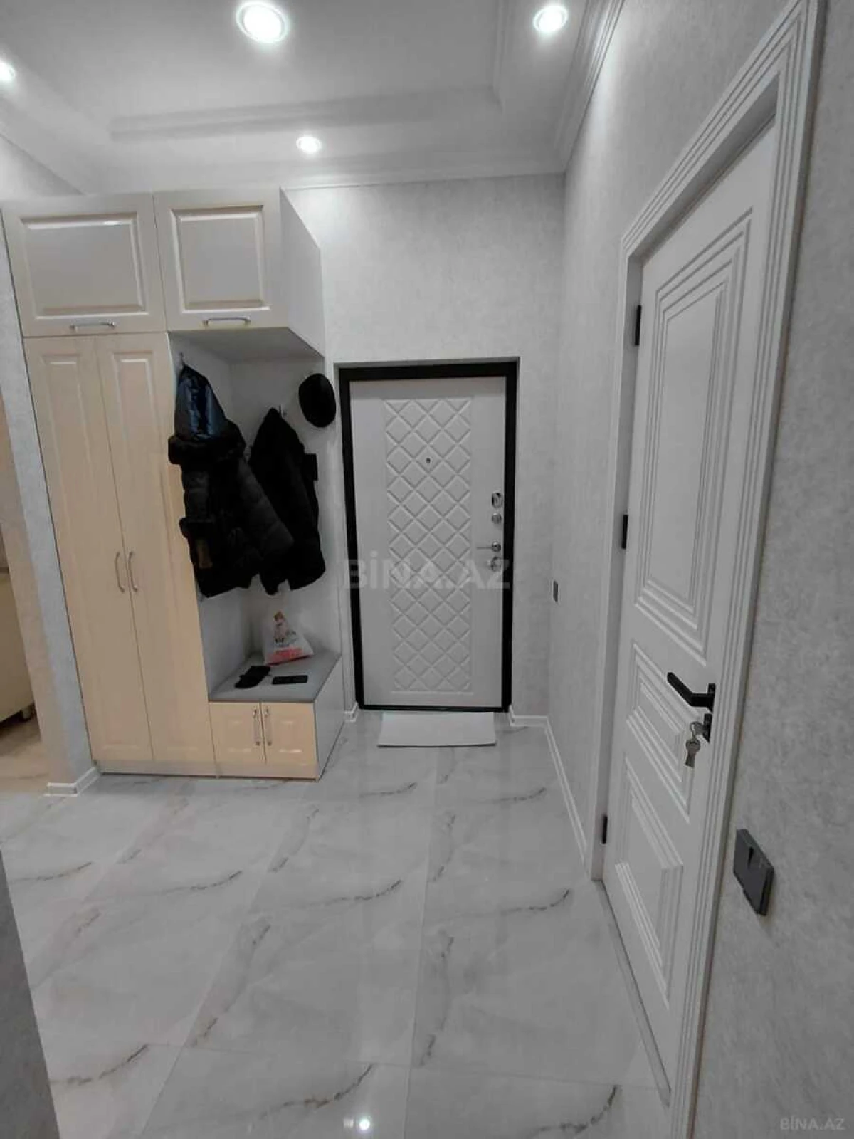 Satılır 2 otaqlı mənzil 60 m²