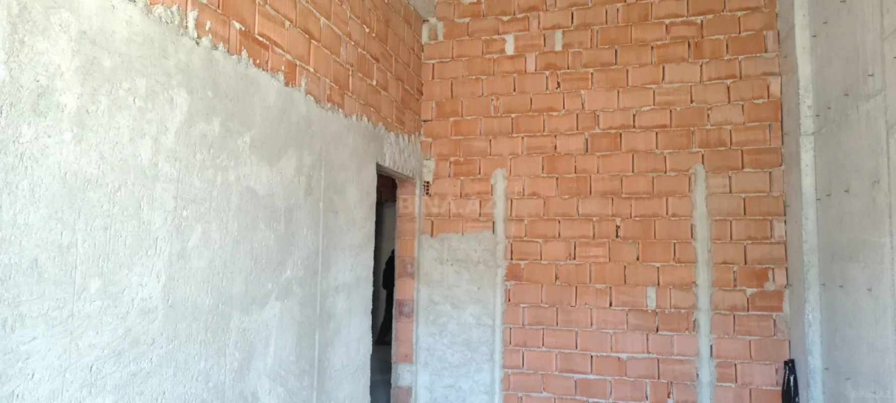 Satılır 2 otaqlı mənzil 74 m²