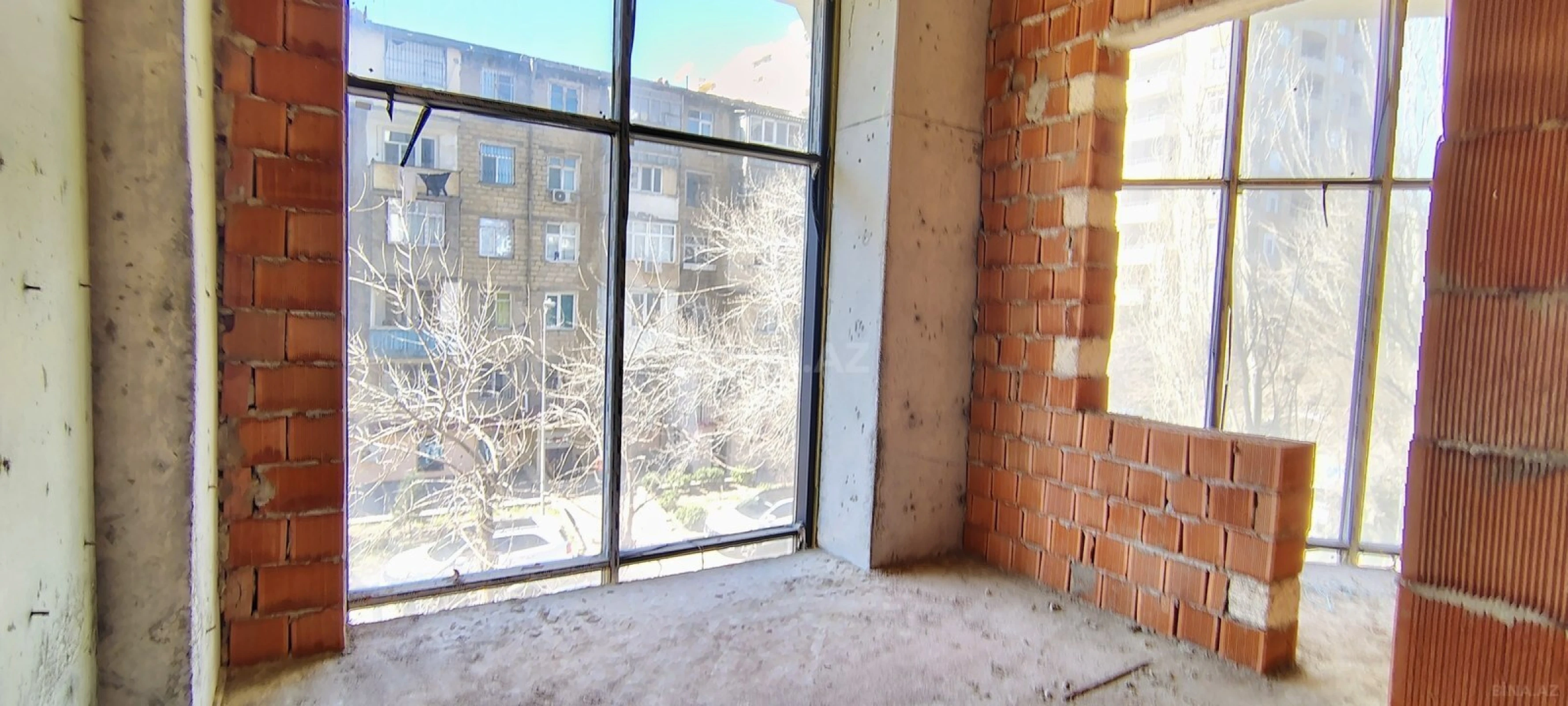 Satılır 2 otaqlı mənzil 74 m²