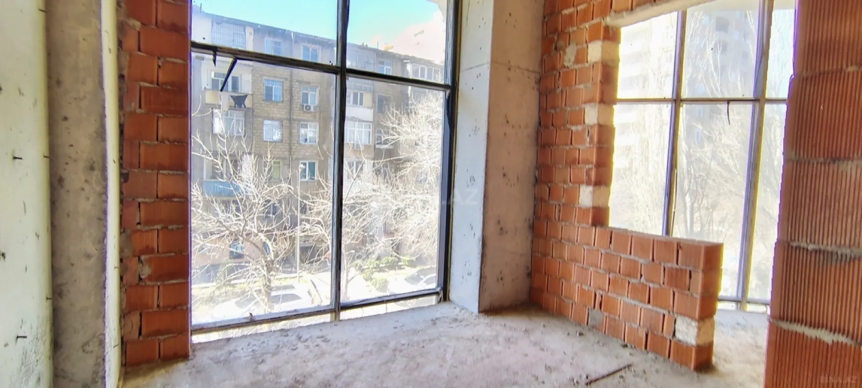 Satılır 2 otaqlı mənzil 74 m²