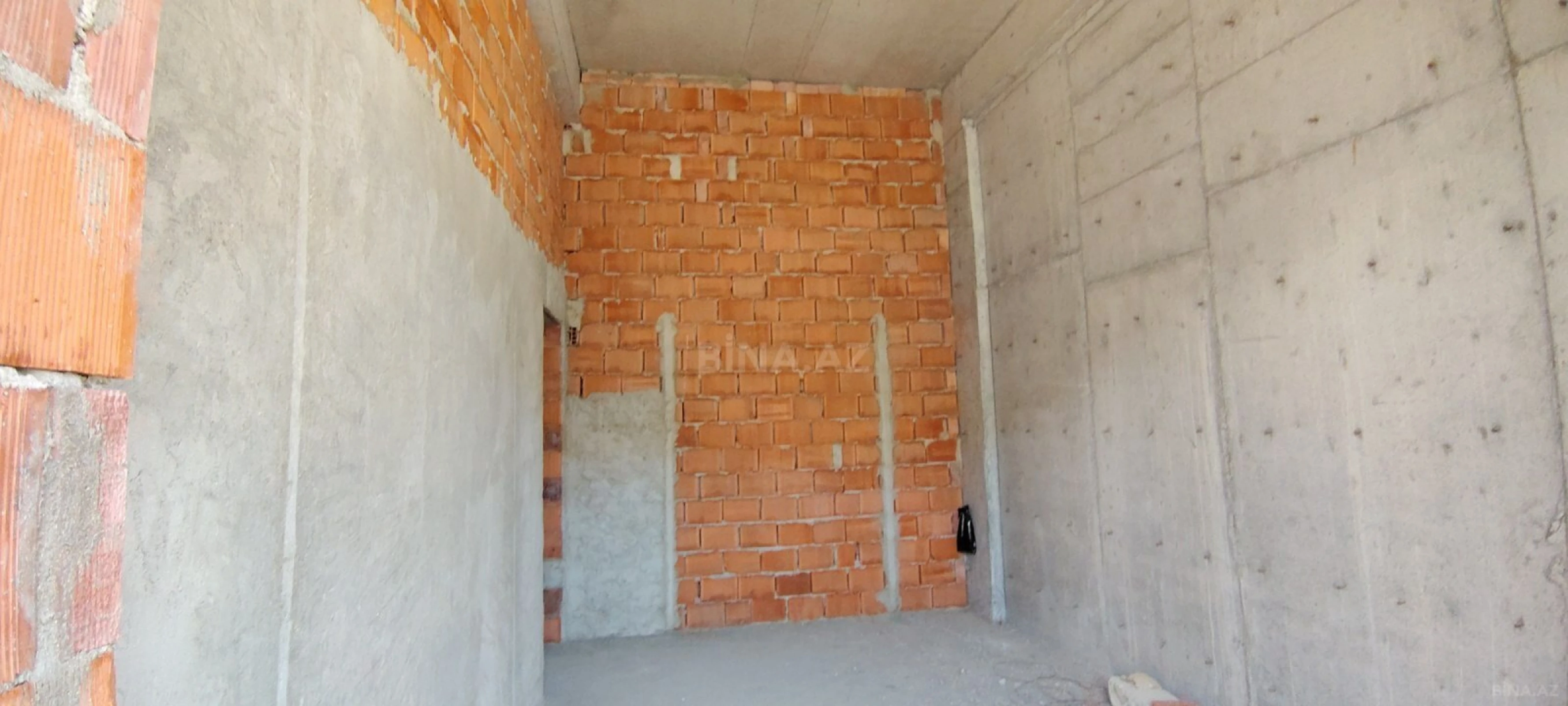 Satılır 2 otaqlı mənzil 74 m²