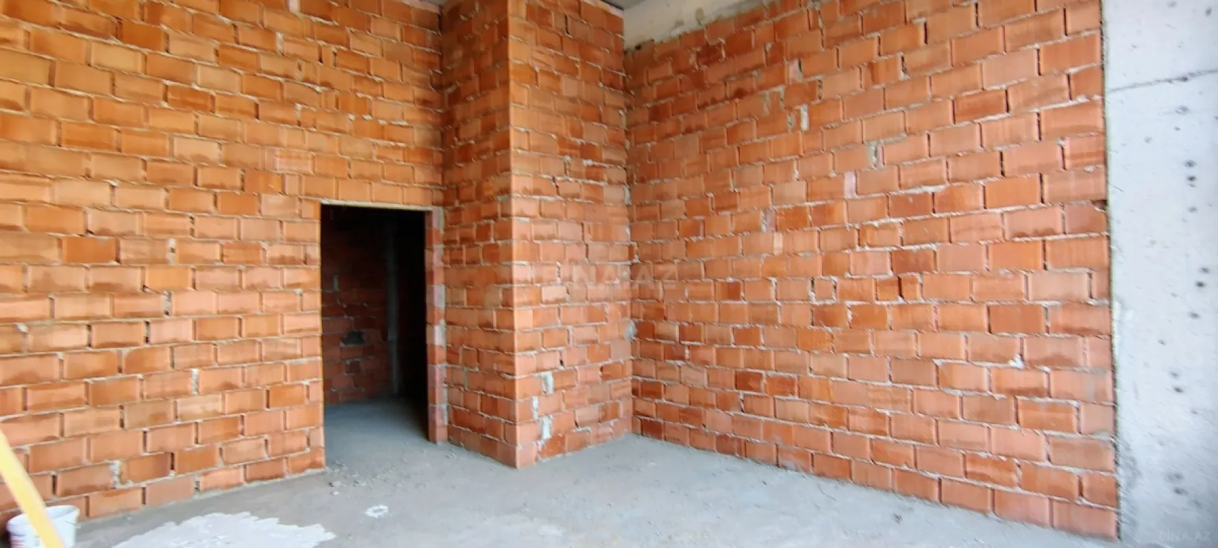 Satılır 2 otaqlı mənzil 74 m²