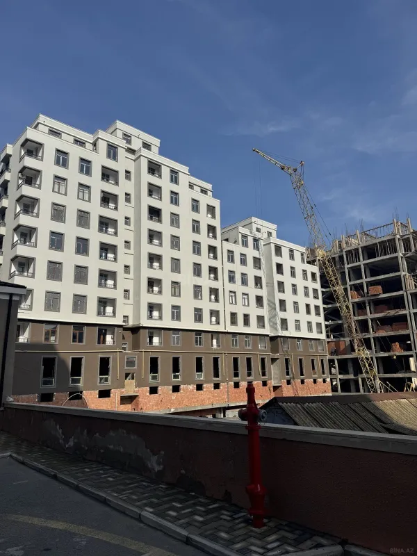 Satılır 3 otaqlı mənzil 118.5 m²