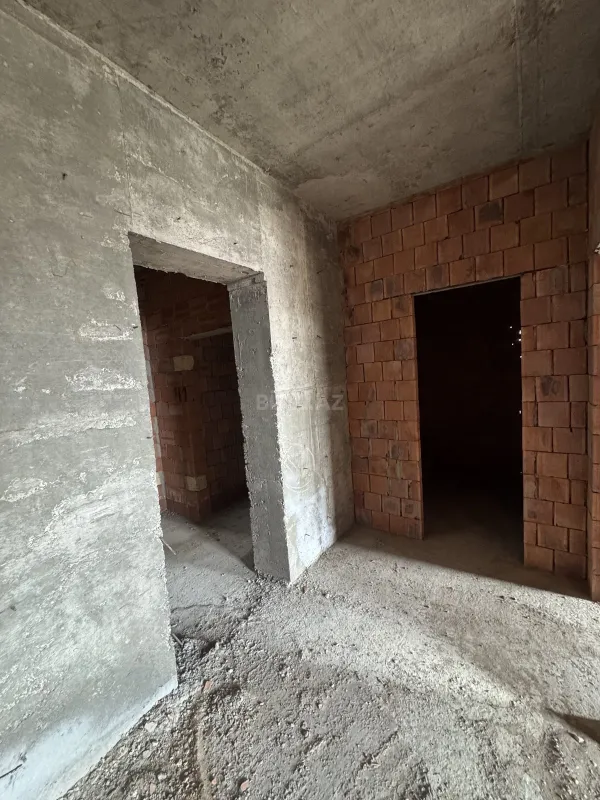 Satılır 3 otaqlı mənzil 118.5 m²