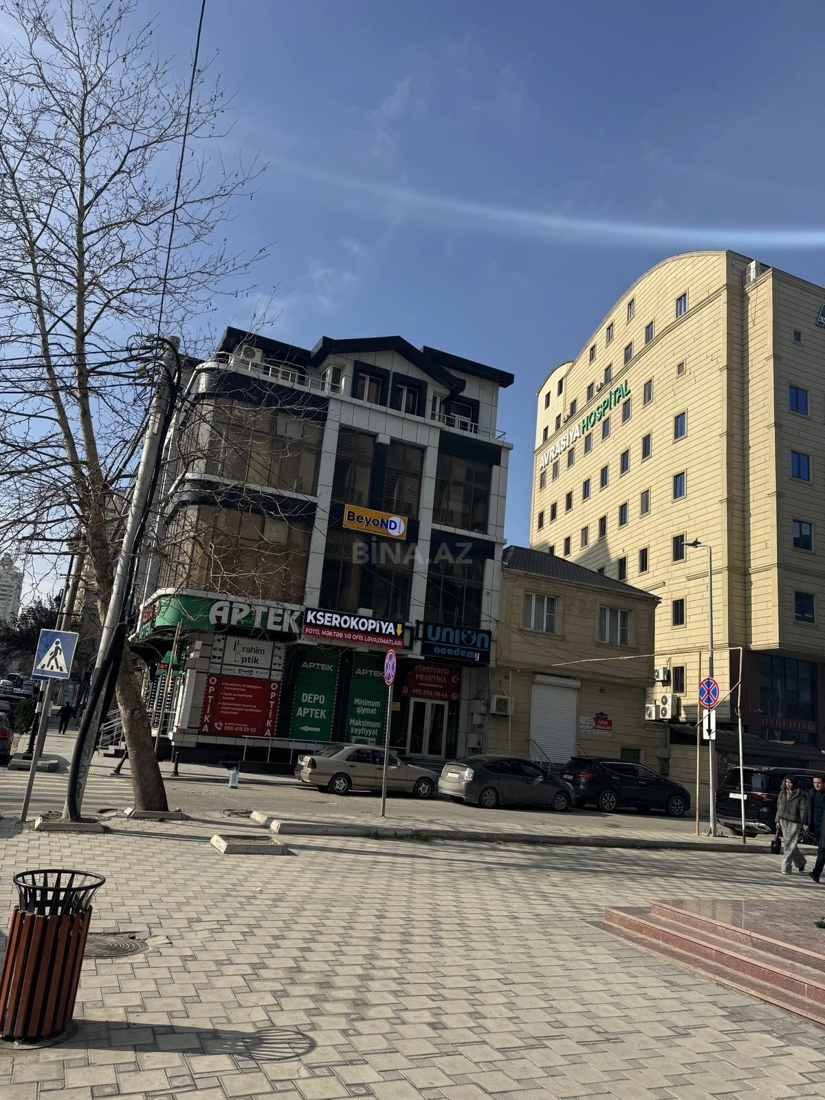 Satılır 3 otaqlı mənzil 118.5 m²