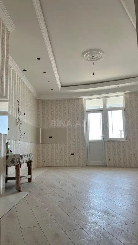 Satılır 3 otaqlı mənzil 155.6 m²