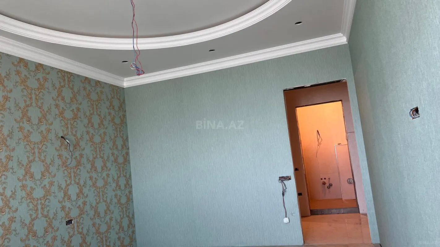 Satılır 3 otaqlı mənzil 155.6 m²