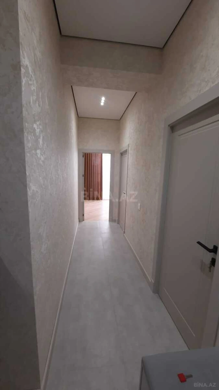 Satılır 2 otaqlı mənzil 65 m²