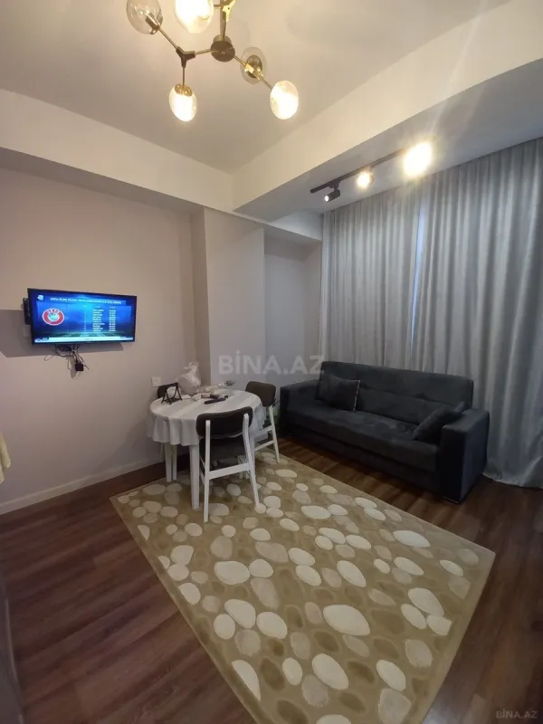 Satılır 3 otaqlı mənzil 117 m²