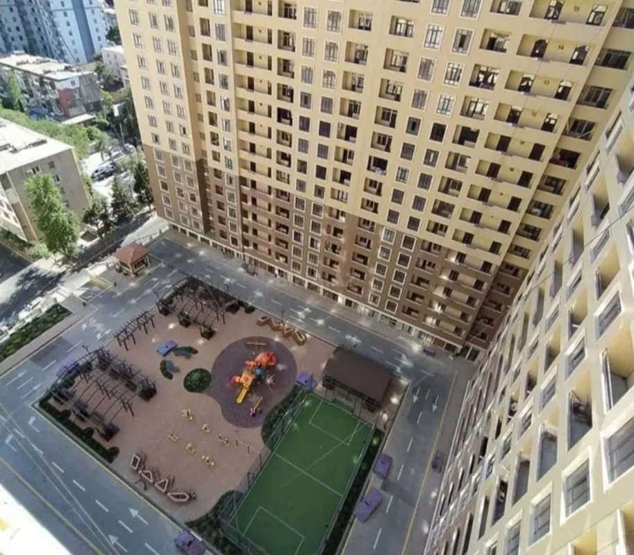 Satılır 3 otaqlı mənzil 117 m²