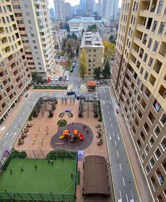 Satılır 3 otaqlı mənzil 117 m²