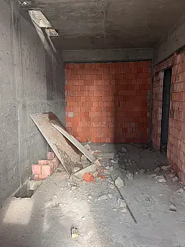 Satılır 1 otaqlı mənzil 44 m²