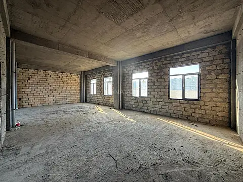 Kirayə verilir obyekt 300 m²