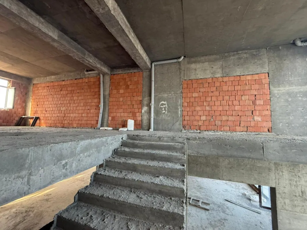Kirayə verilir obyekt 300 m²