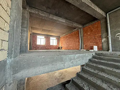Kirayə verilir obyekt 300 m²