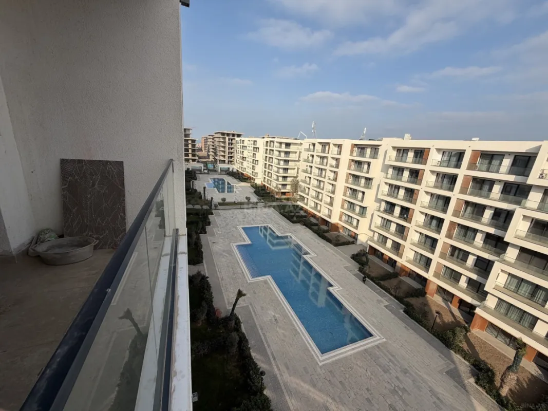 Satılır 1 otaqlı mənzil 57.5 m²