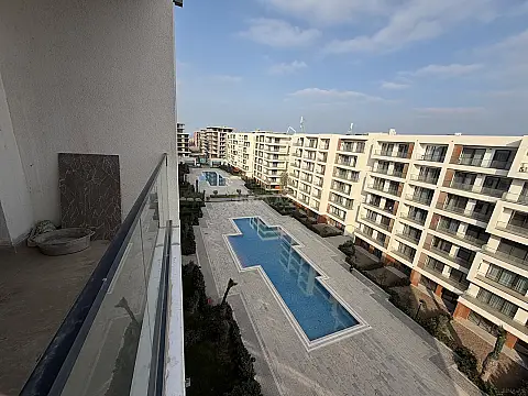 Satılır 1 otaqlı mənzil 57.5 m²