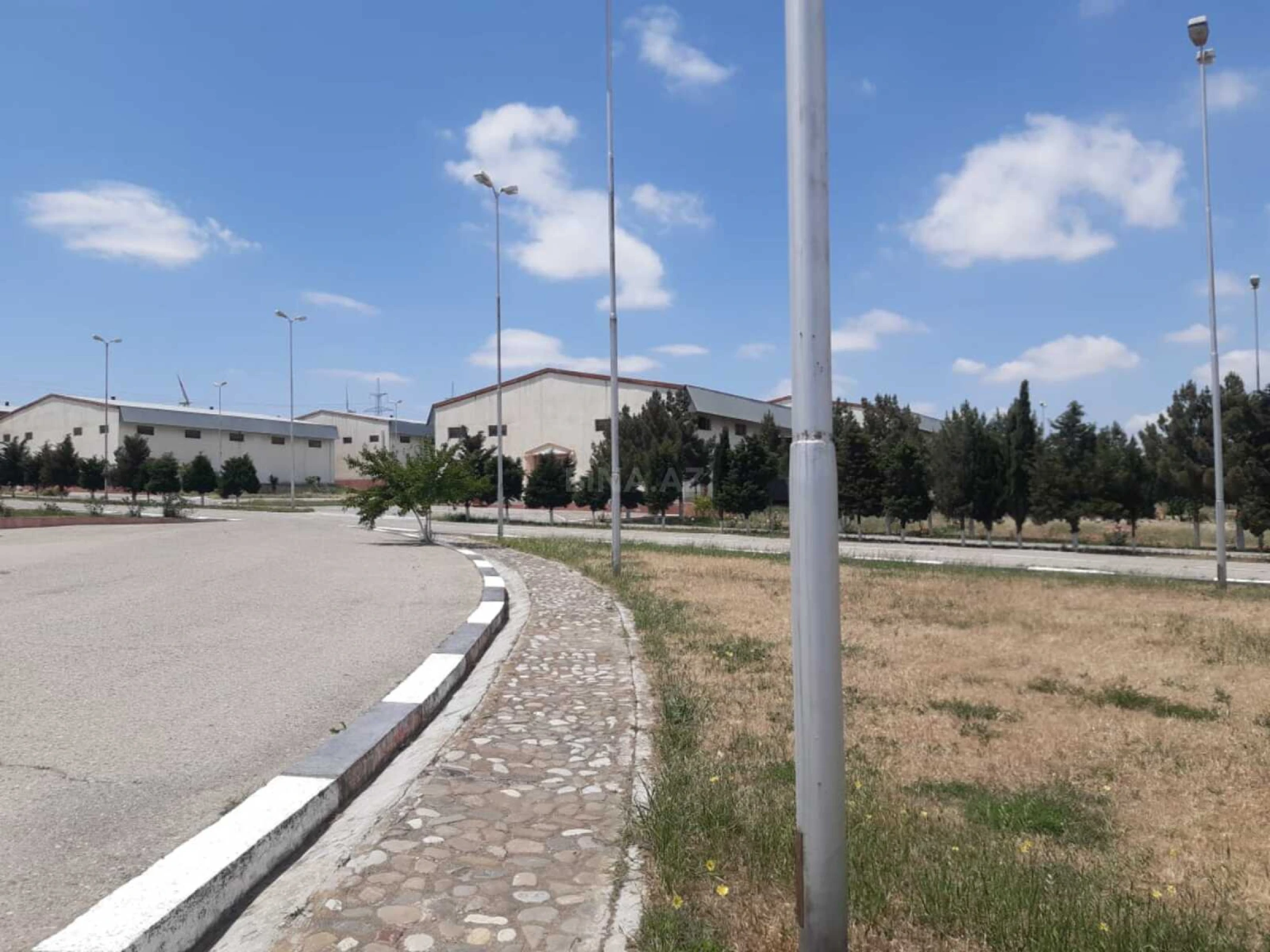 Kirayə verilir obyekt 275 m²