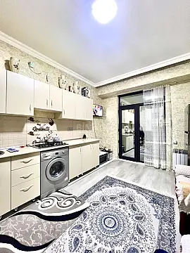 Satılır 2 otaqlı mənzil 92 m²