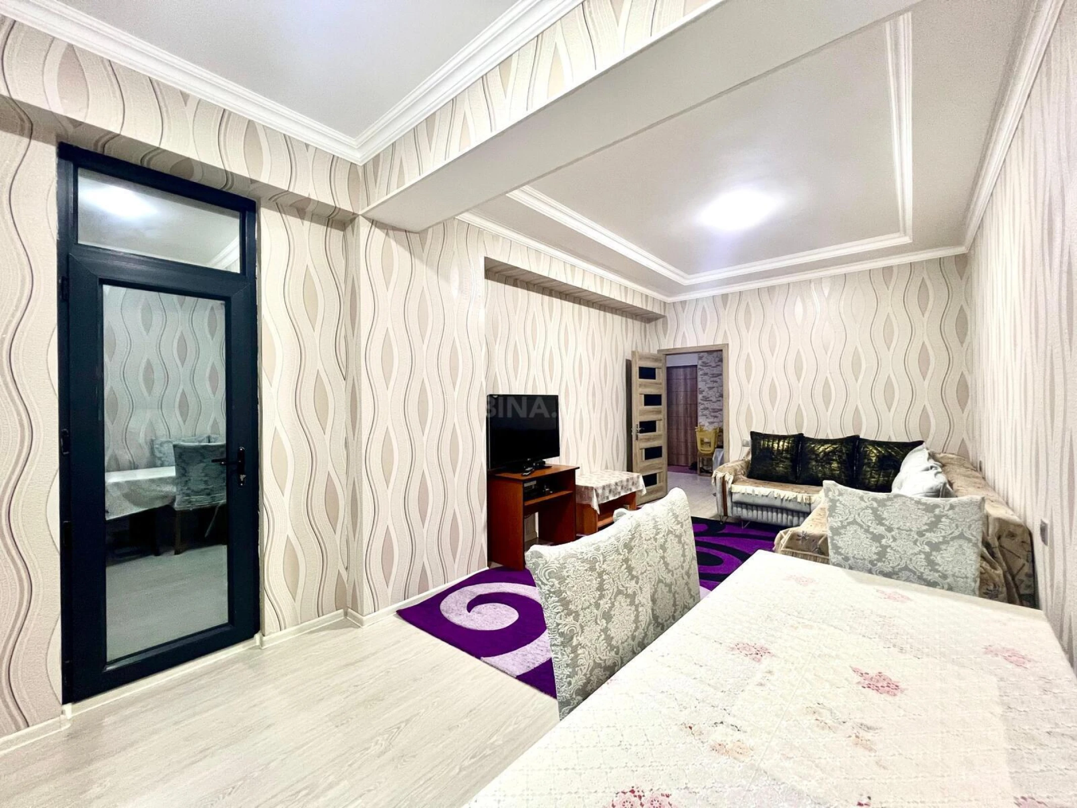 Satılır 2 otaqlı mənzil 92 m²