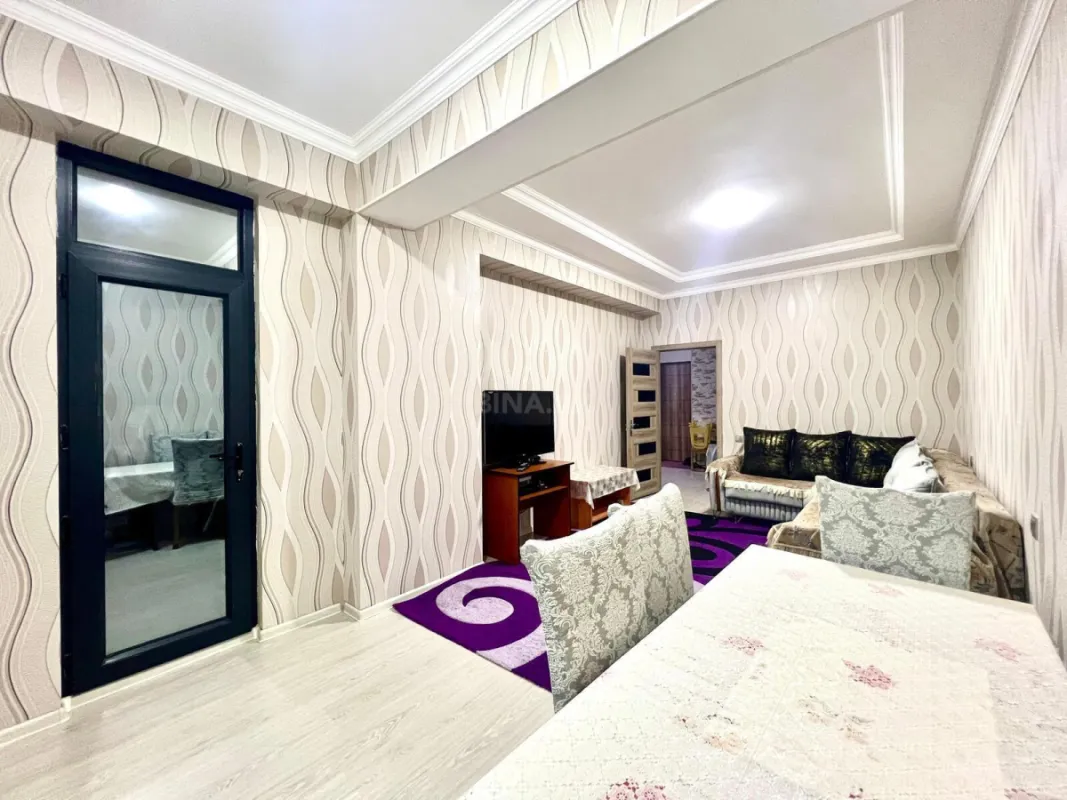 Satılır 2 otaqlı mənzil 92 m²
