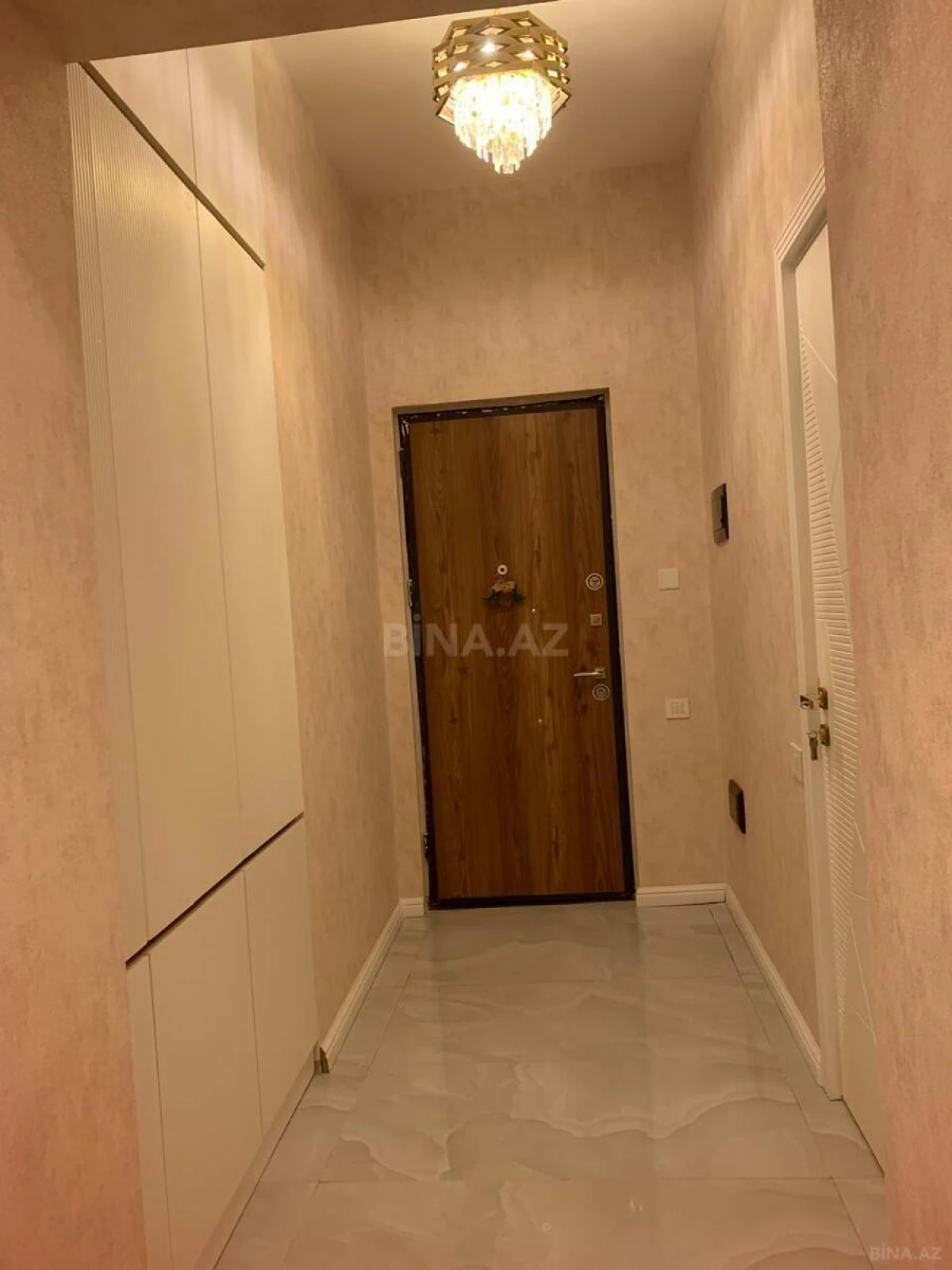 Satılır 2 otaqlı mənzil 66.5 m²