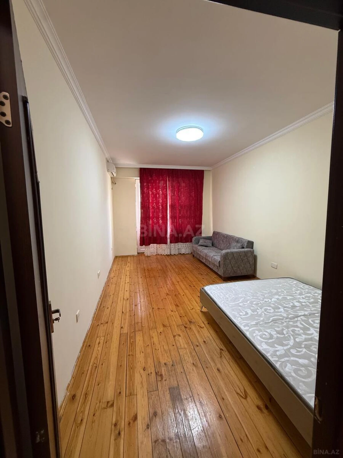 Kirayə verilir 1 otaqlı mənzil 55 m²