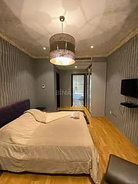 Kirayə verilir 2 otaqlı mənzil 91 m²