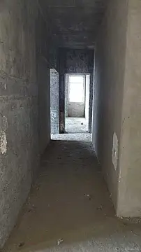 Satılır 4 otaqlı mənzil 205 m²