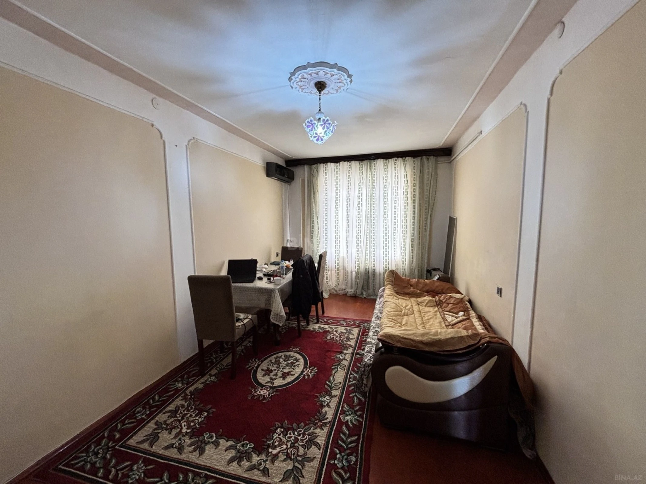 Satılır 2 otaqlı mənzil 64 m²