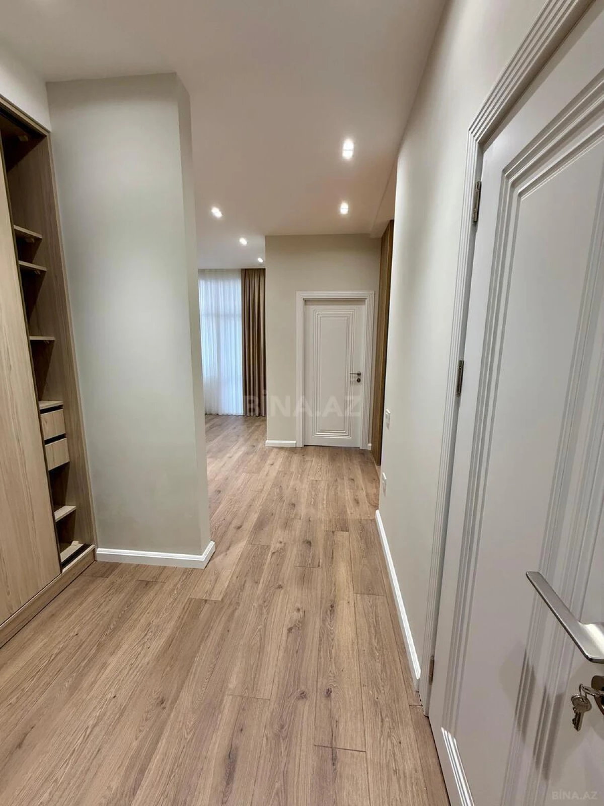 Satılır 2 otaqlı mənzil 52 m²