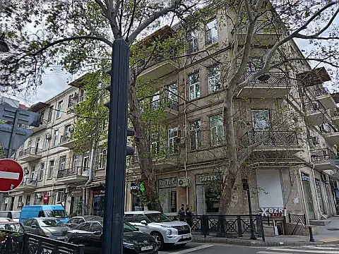 Satılır 1 otaqlı mənzil 30 m² — Bakı, İnşaatçılar 1 otaq 30.00 m²